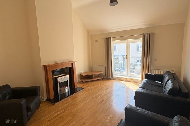 2 Bed Duplex, Bramley Terrace, Applewood, Swords, Co. Dublin