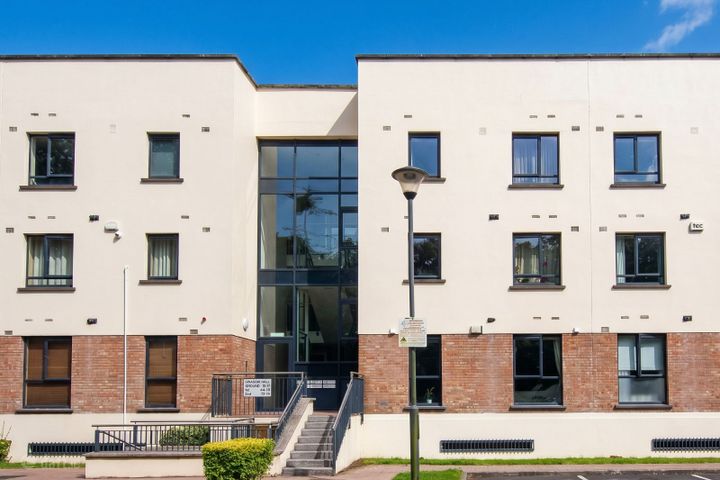 73, Whatley Hall, Clonee, Dublin 15, D15VN34