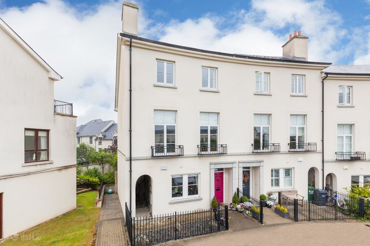 61 The Crescent, Robswall, Malahide, Dublin