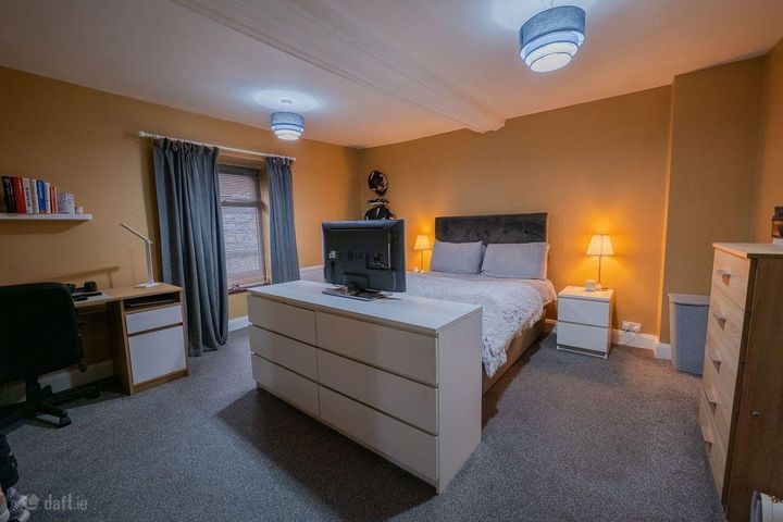 Cathedral Street, Thurles, Co. Tipperary