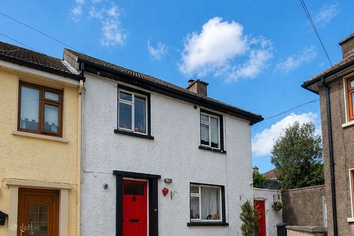 59 Rockenham , Ferrybank, Co. Waterford