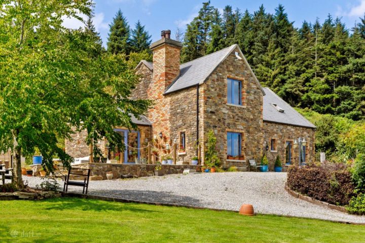 Temair House, Tara Hill, Gorey, Co. Wexford, Y25V447