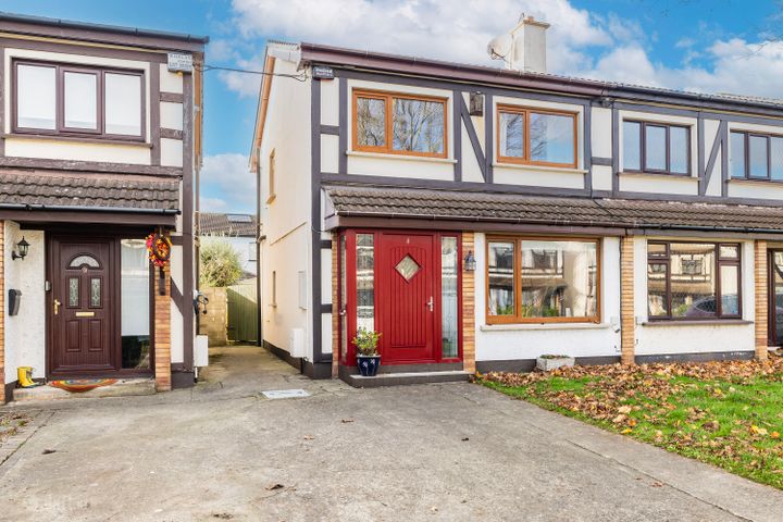 8 The Lawn, Woodbrook Glen, Co. Wicklow, A98EH98