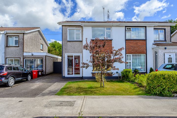No 12 Ashgrove Lawn, Carrigaline, Co. Cork, P43CP21