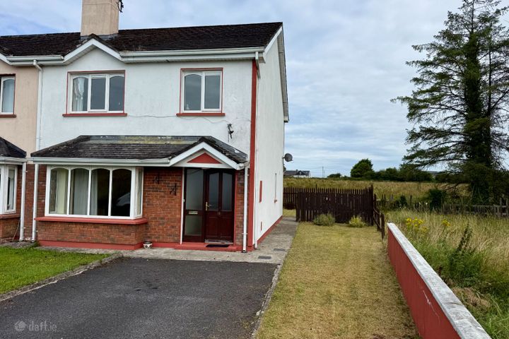 16 Cherryvale, Ballyhaunis, Ballyhaunis, Co. Mayo, F35CX82