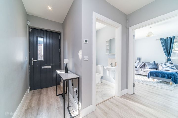 73 Graydon Crescent, Newcastle, Co. Dublin, D22Y6P3 - Photo 2