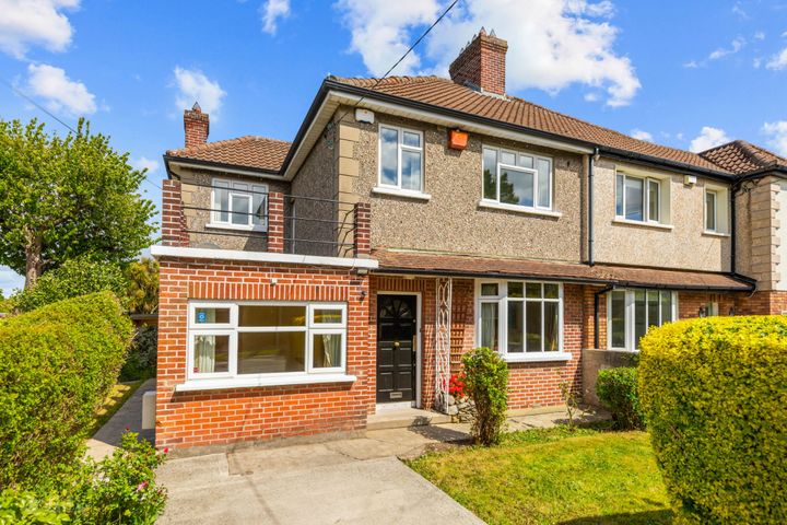Waldruh, 1 Wynberg Park, Blackrock, Co Dublin, A94V0C9