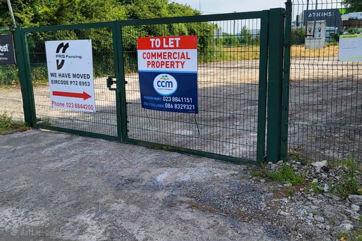 Bandon Mart Centre, Distillery Road, Bandon, Co. Cork