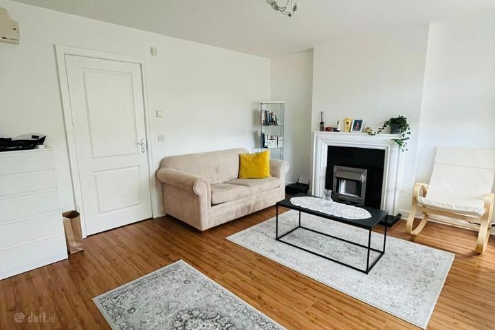 9 The Green, Newtown Hall, Maynooth, Naas, Maynooth, Co. Kildare