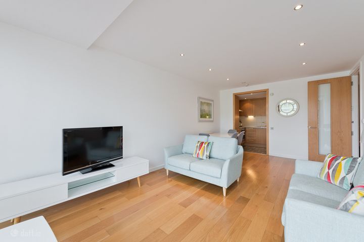 22 Lapwing
Thornwood
Booterstown Avenue
Blackrock, Co. Dublin