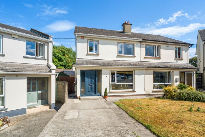 11 Somerton, Rochestown Ave, Dun Laoghaire, Co. Dublin, A96K6Y3