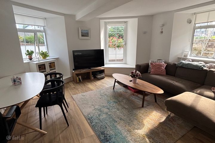 Roebuck Court, Clonskeagh Road, Clonskeagh, Co. Dublin