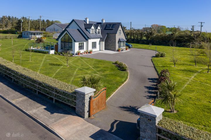 4 Lakeview, Broadway, Our Ladys Island, Co Wexford, Y35WTX9