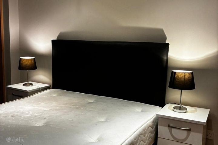 Apartment 707, Building 2 Vantage East, Central Pa, Leopardstown, Dublin 18