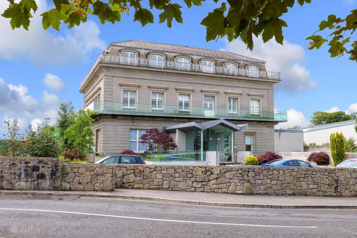 3 Mount Eaton House, Taylors Hill Road, Galway City, H91N297