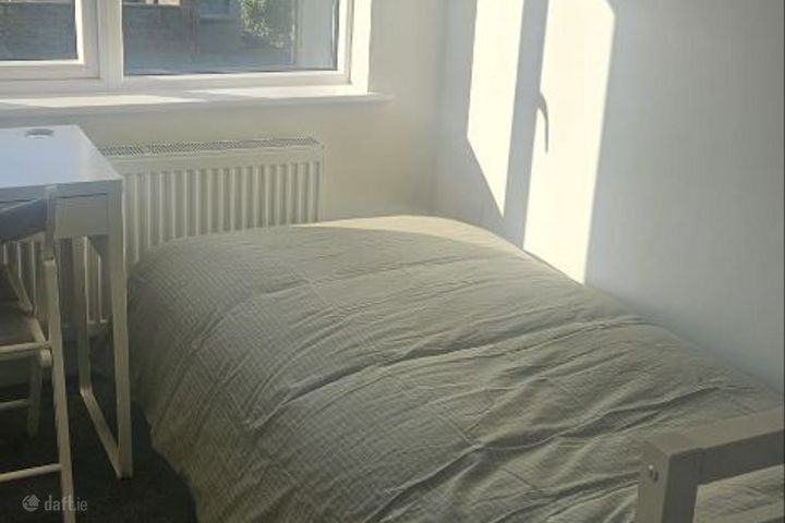 Church Grove, Oldbawn, Dublin 24