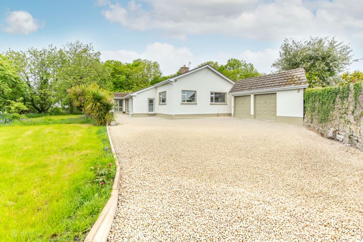 Hollies, Cloosh, Kinvara, Co. Galway, H91R29Y