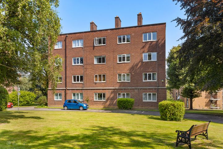 102 Cedar House, Mespil Estate, Sussex Road, Dublin 4, D04WD54