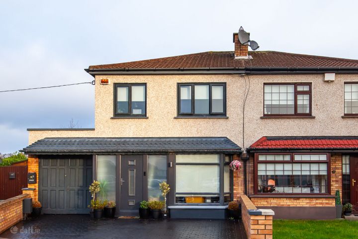 38 Oak Green, Royal Oak, Dublin 9, D09A7P9