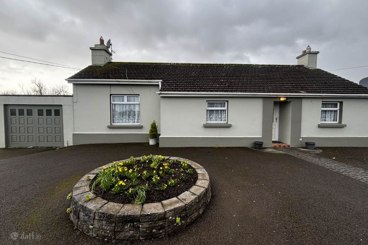 Rosario, Castlebank, Ardnacrusha, Co. Clare, V94XF9D