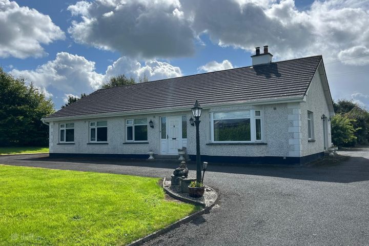 Kilkenny West, Glasson, Athlone, Co Westmeath, N37DN25