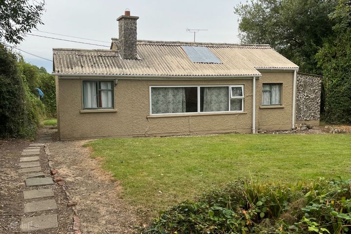 Seacrest, Red Row, Ballinatray Lower, Courtown, Riverchapel, Co. Wexford, Y25EW27