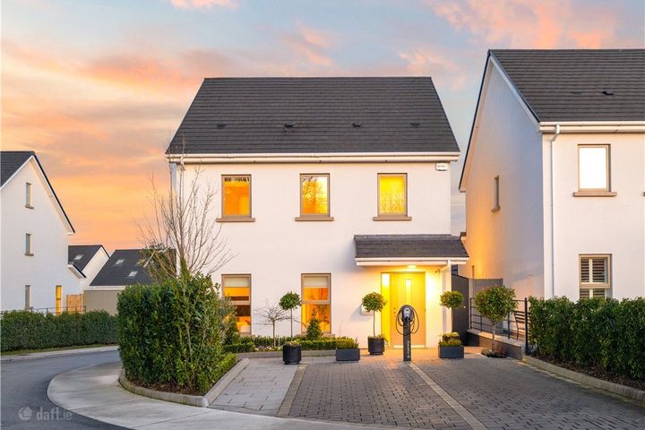 9 The Avenue, Bellevue Hill, Delgany, Wicklow