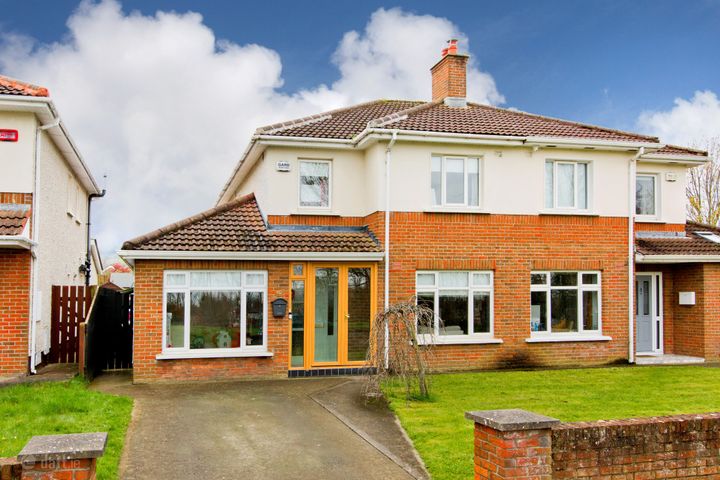 40 Woodstown Drive, Knocklyon, Dublin 16, D16E898