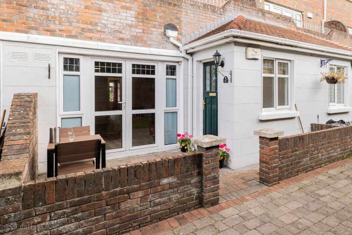 17 Heath Square, Mckee Avenue, Finglas, Dublin 11, D11KN32