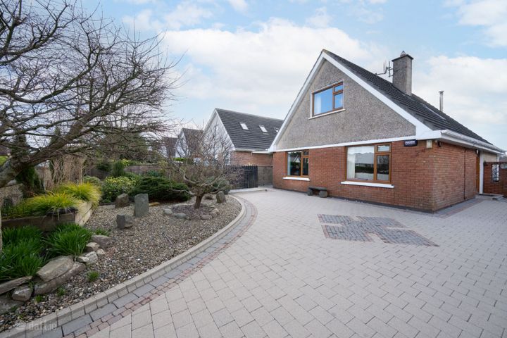 25 Hillcrest, Kilmoney Rd Upper, Carrigaline, Cork