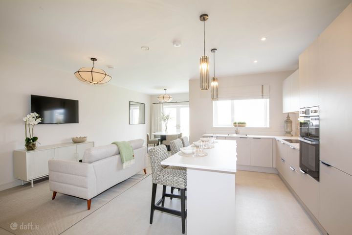 Drayton, Raynoldstown Village, Dundalk, Co. Louth