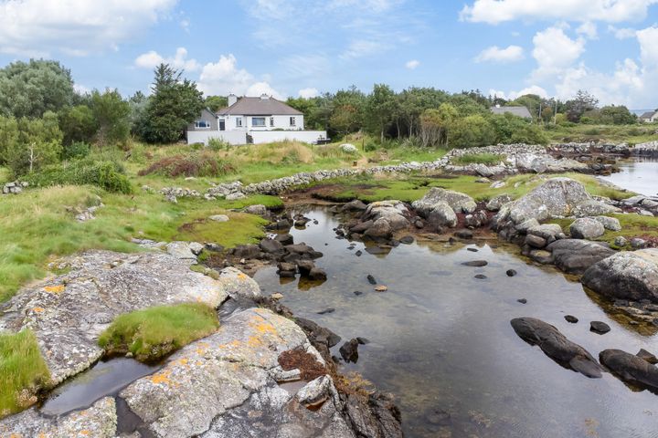 Bealadangan, Connemara, Co.Galway, H91H1XK