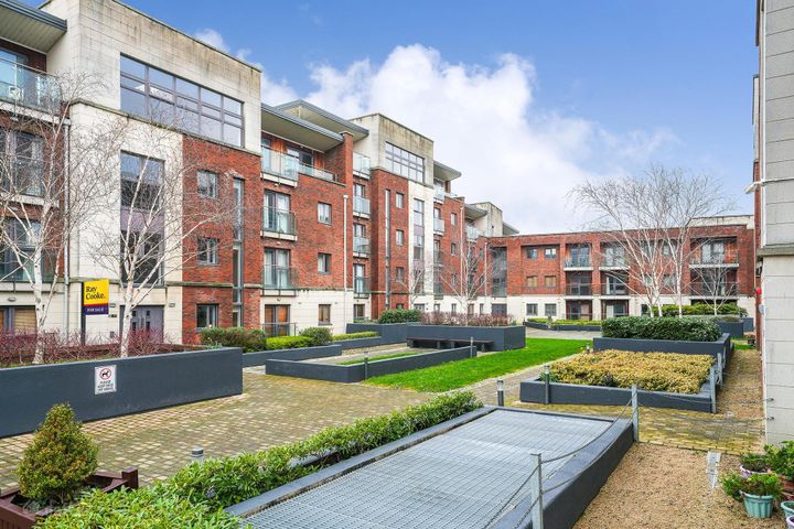 30 Hyde Square, South Circular Road, Dublin 8