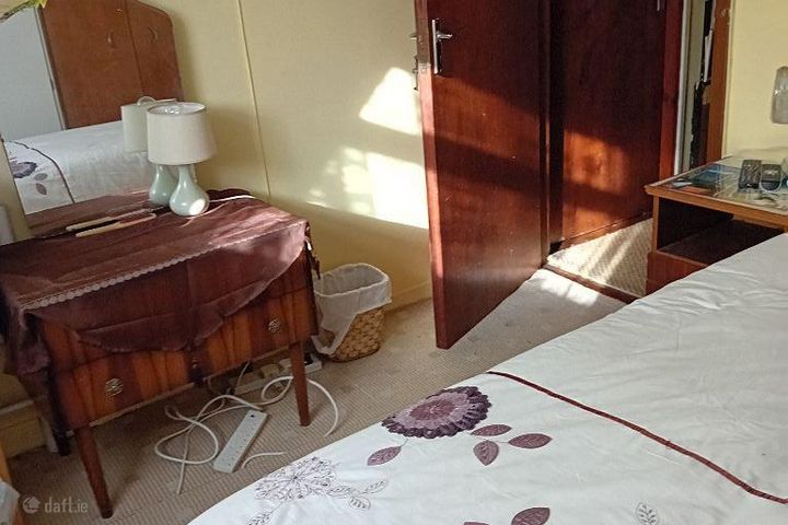 Hill Road, Whitegate, Co. Cork