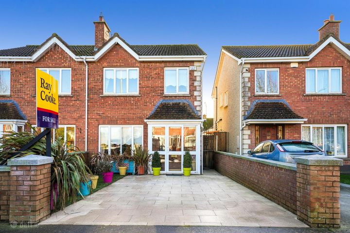 10 Broadfield Avenue, Rathcoole, Co. Dublin