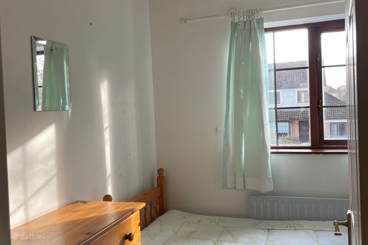 9 College Gardens, Carlow, Graiguecullen, Co. Carlow