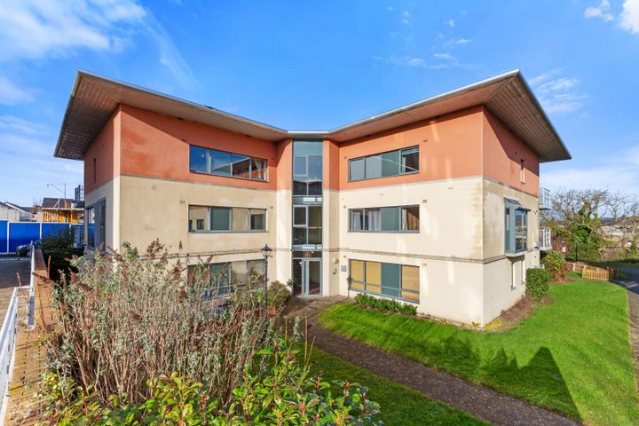 86 West Courtyard, Tullyvale, Cabinteely, Dublin 18, Cabinteely, Dublin 18, D18YN24