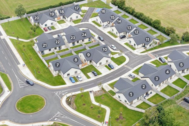 9 Roseville Crescent, Cahir, Co. Tipperary, E21KF83