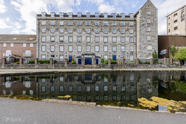 Cross Guns Quay, Phibsborough, Co. Dublin
