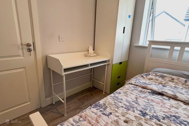 Aikens Village, Dublin 18, Stepaside, Dublin 18