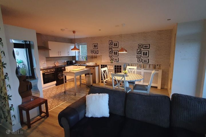 Apartment 48, The Waterfront, Drumshanbo Road, Leitrim Village, Drumshanbo, Co. Leitrim