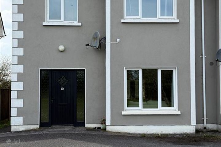 10 Fortlands, Ballaghaderreen, Roscommon, F45WT78