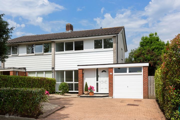 64 Cabinteely Avenue, Cabinteely, Dublin 18, D18P294