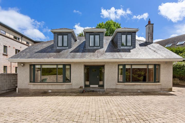 Clyrower, Kilgobbin Road, Stepaside, Dublin 18, D18XH52
