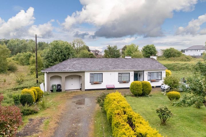 Rahanine, Rochfortbridge, Rochfortbridge, Co. Westmeath, N91W3P0