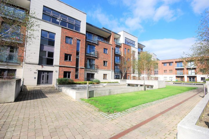 Hyde Square, South Circular Road, Dublin 8