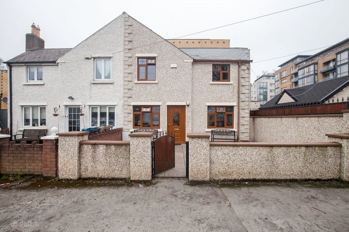 10 Huxley Crescent, Cork Street, Dublin 8, Dublin