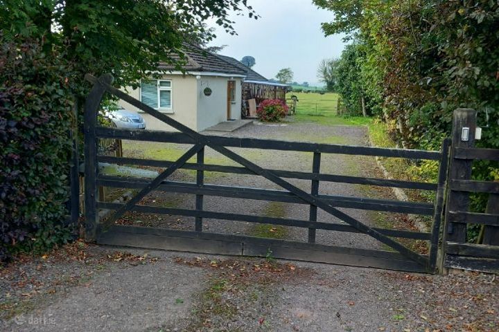 Old Ross Road, Tara, Co. Meath