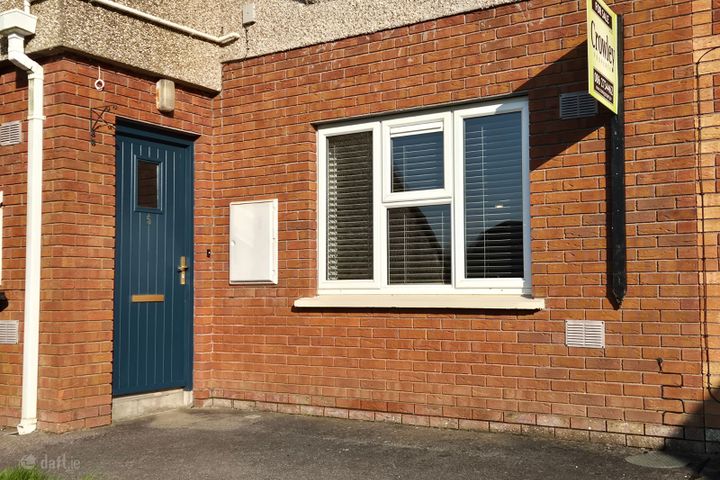 5 The Avenue, Pembroke Wood, Passage West, Co. Cork, T12DT86