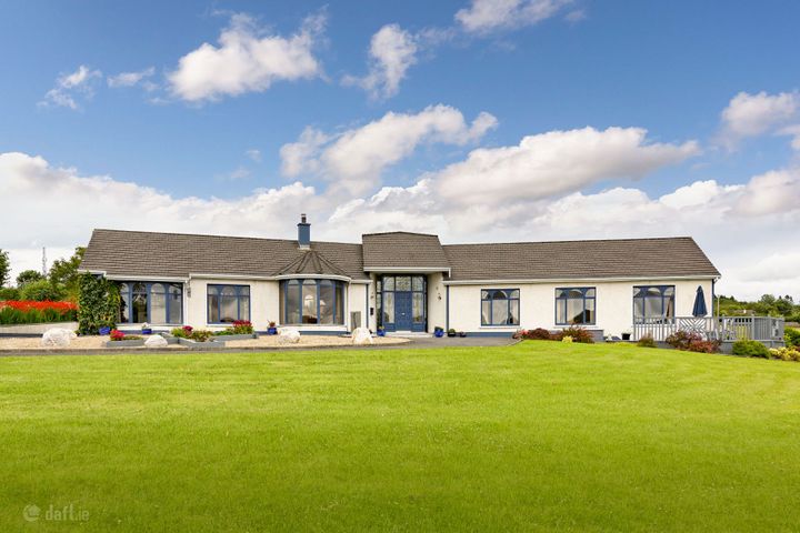 Campbell Court, Cairns Hill, Carraroe, Co. Sligo, F91K2W2